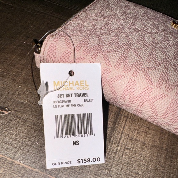 Michael Kors wristlet wallets for women - Picture 3 of 5